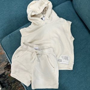 Zara Unisex Sleeveless Hoodie & Shorts
Matching Set